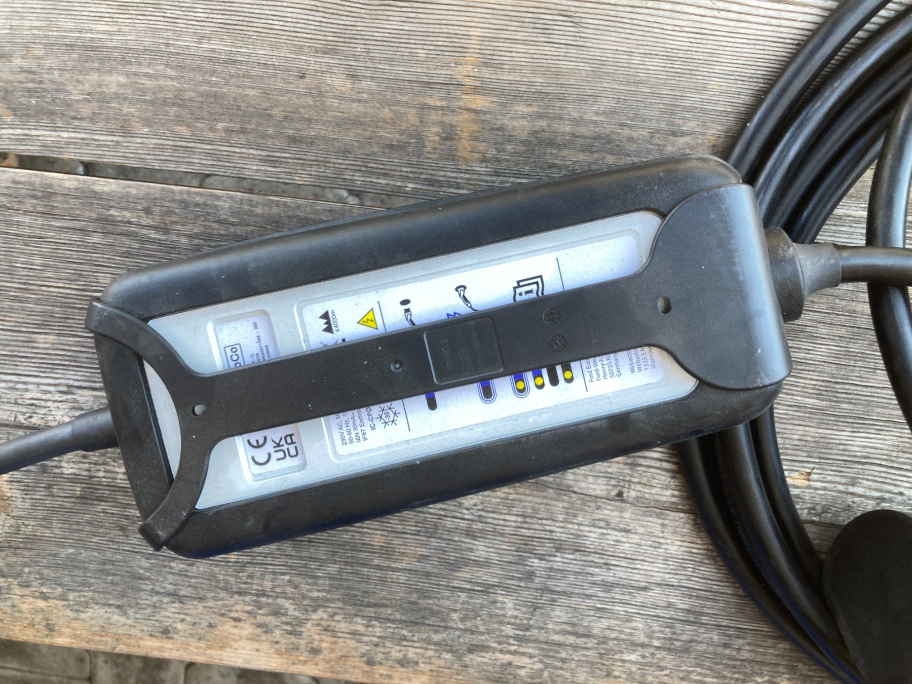 Mennekes Cavi: Ford Ladekabel für Elektroauto - Type 2 – Usato da Cham venduto da WB2223 2