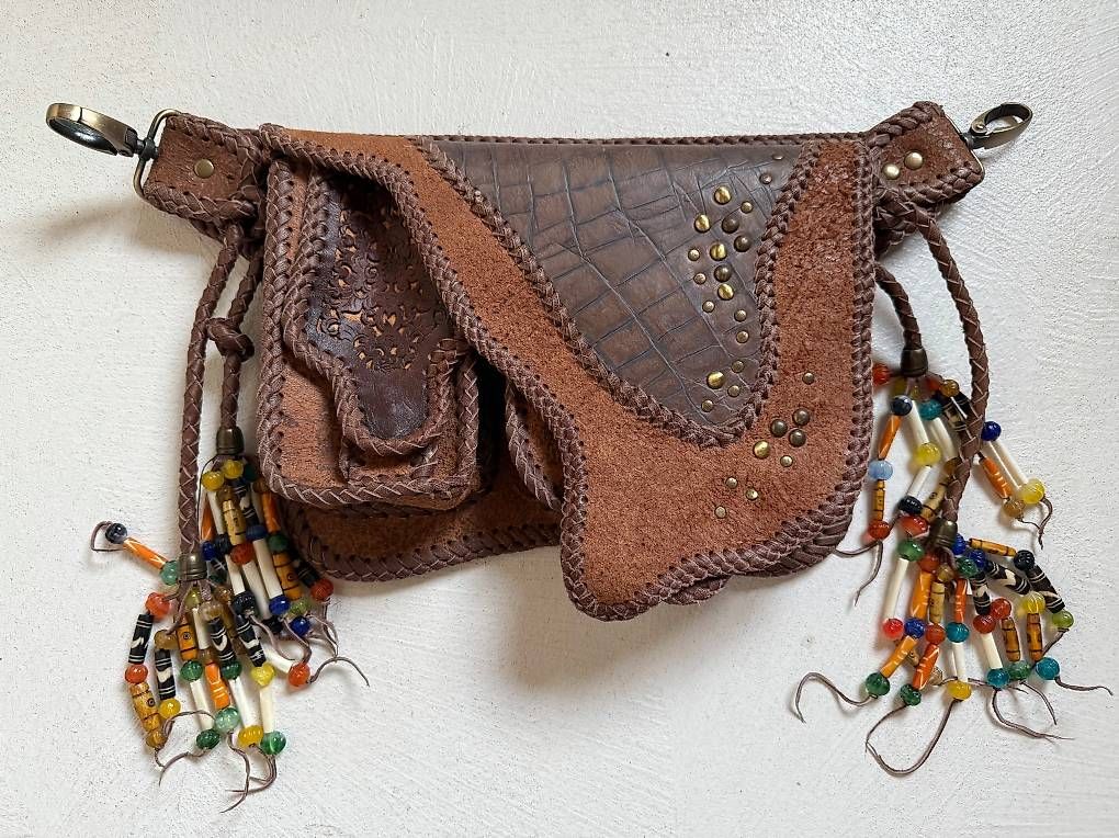 Borse: Handgemachte Ledertasche im Boho-/Western-Stil – Usato da Ebikon venduto da Isifasi