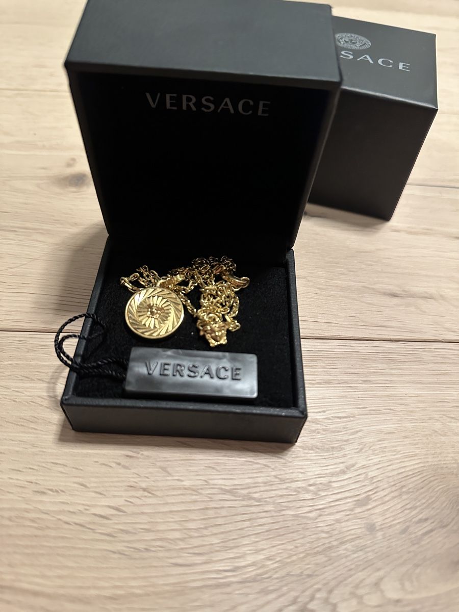 Versace Catenine: Versace Kette – Nuovo (secondo la descrizione) da Zeiningen venduto da made19 1