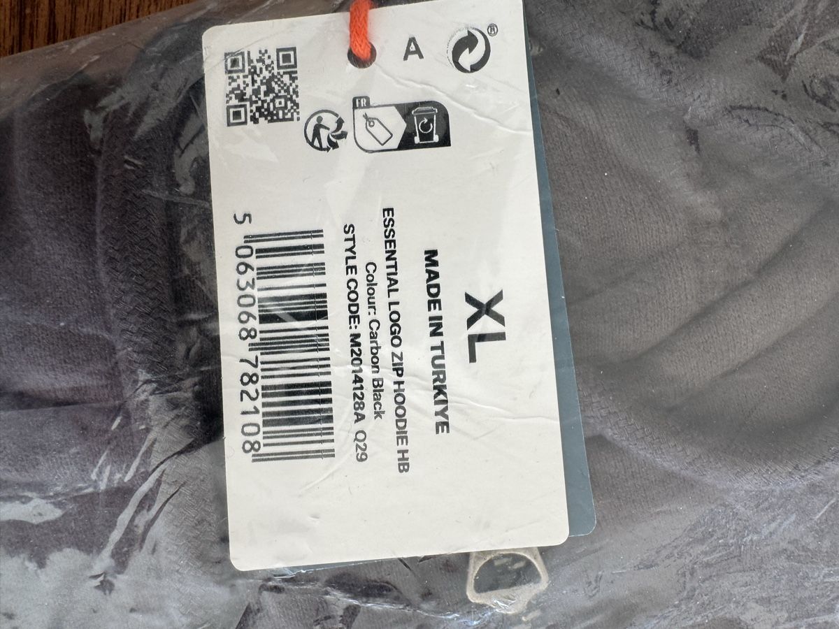 Superdry Maglioni & Felpe: Superdry zip hoodie – Nuovo e nell'imballaggio originale da Allschwil venduto da Romy10 1