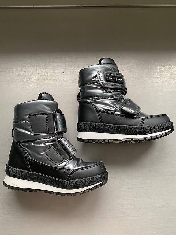 Tommy Hilfiger Scarpe per ragazzi: Neuwertige Tommy Hilfiger Winterstiefel – Nuovo (secondo la descrizione) da Altendorf venduto da Pippa4