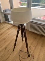 Elegante Stehlampe im Industrial-Look, Berliner Messing