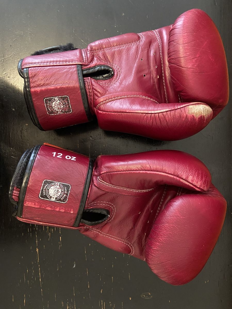 Guanti & manicotti: Boxhandschuhe Twins 12 oz rot Leder – Usato da Zürich venduto da luc_8sdm 1