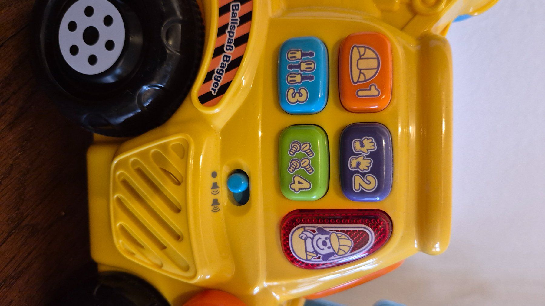 Vtech Spielzeuge: Vtech Ballspaß bagger – Gebraucht aus Zürich von Paulinaa1 3
