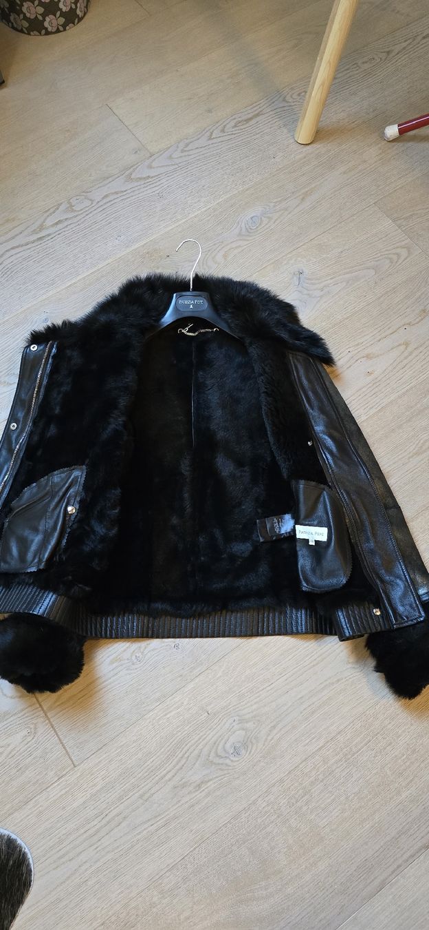 Patrizia Pepe Giacche: Patrizia Pepe Lammfelljacke Gr.36 Winter warm – Nuovo (secondo la descrizione) da Schönenwerd venduto da violett03 6