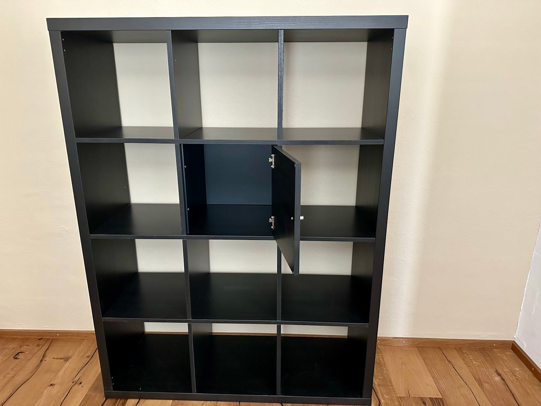 Ikea Scaffali: Kallax Regal schwarz – Usato da Eschenbach LU venduto da cherryplum 1