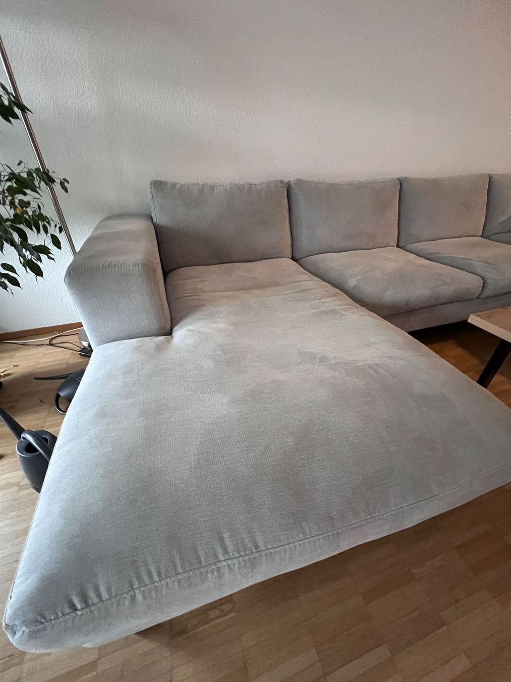 Conforama Sofas: Grosses Hellgraues Ecksofa – Gebraucht aus Zürich von LRNT 2