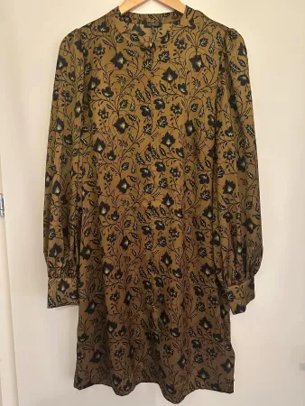 Scotch & Soda - Cocktailkleid - Senffarben mit Blumenmuster