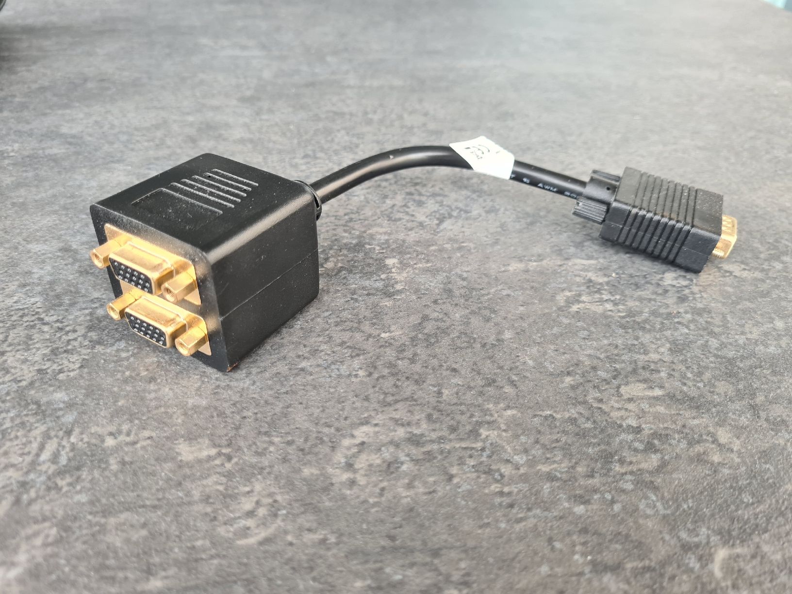 Cavi: VGA Splitter-Kabel – Nuovo (secondo la descrizione) da St. Gallenkappel venduto da Kevinofski