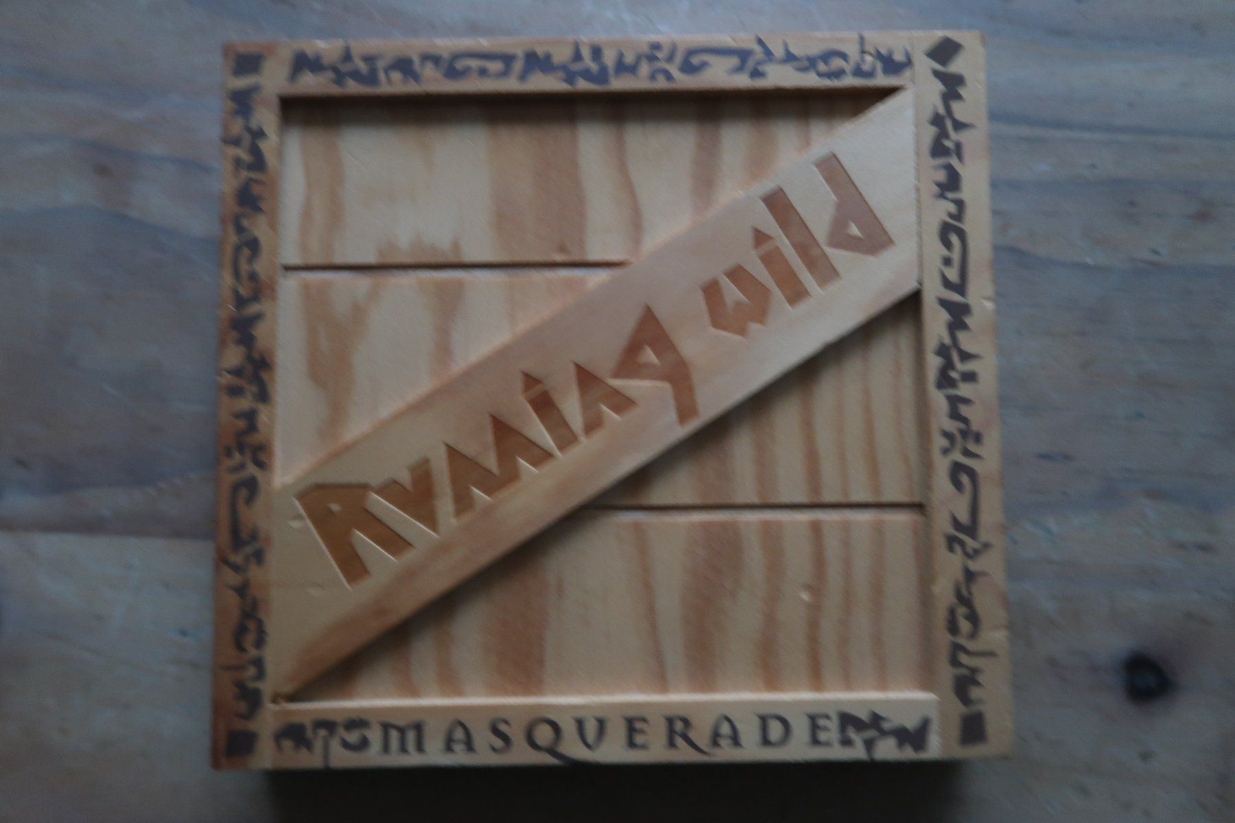 CD: RUNNING WILD - MASQUERADE - HOLZBOX - CD – Usato da Basel venduto da Patiscat