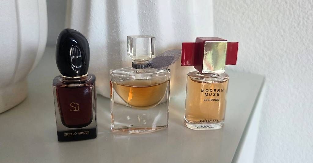 Profumi & Eau de Toilette: 18 Parfum-Miniaturen Set – Usato da Chur venduto da danielac1 3