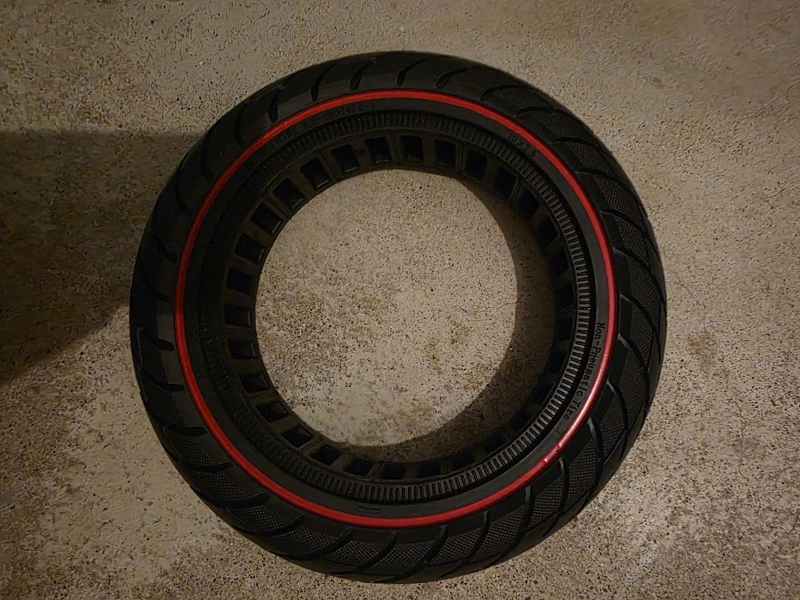 Elektromobile: Reifen neu und originalverpackt – Neu (gemäss Beschreibung) aus Cordast von ron_r65s 2