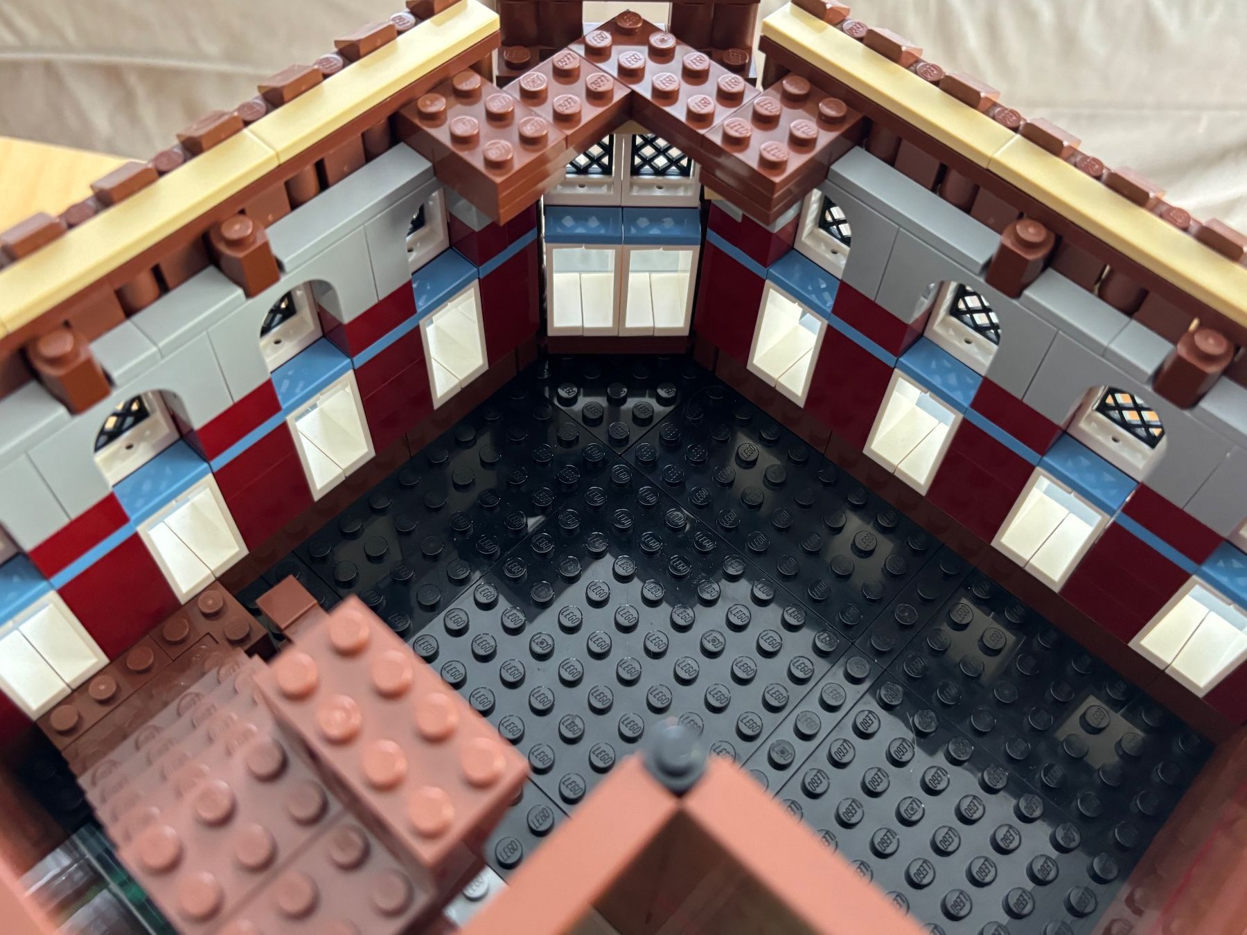 Lego Kit di costruzioni: Lego 10182 Cafe Corner Modular Building – Usato da Gelterkinden venduto da nomit02 6