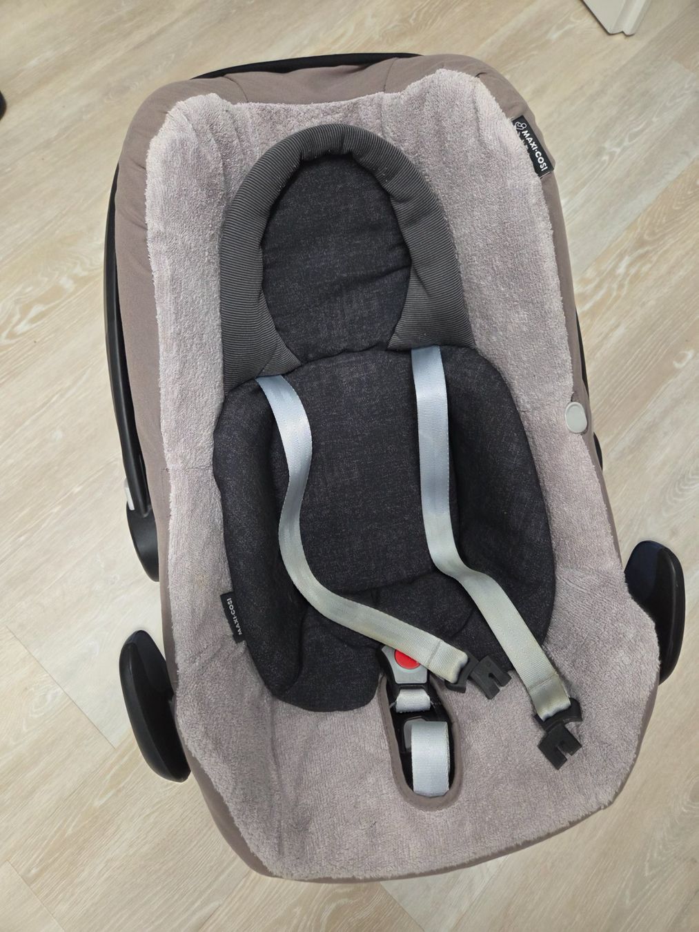 Maxi-Cosi Sièges auto: Maxi Cosi Babyschale - Top Zustand – D'occasion à Bellach par mela_lela 2