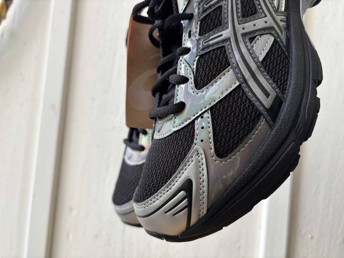 Asics Scarpe da uomo: ASICS Gel-1130 Schwarz/Silber – Nuovo e nell'imballaggio originale da Bern venduto da jos_5592 1
