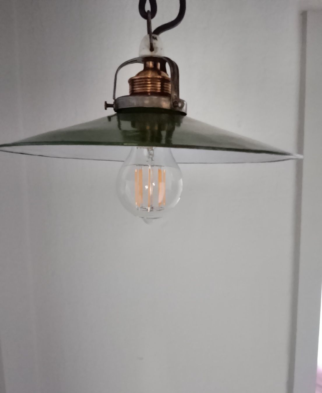 Lampadari & plafoniere: Vintage Industrielampe Deckenlampe Emaille Plafonnier Vert – Usato da St. Gallen venduto da EastLakeConcept 3