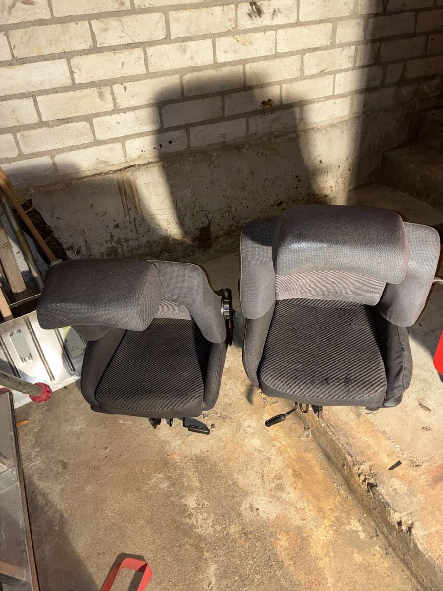VW Alle Autoersatzteile: Golf 2 G60 Recaro Sitze – Gebraucht aus Grenchen von Netii10