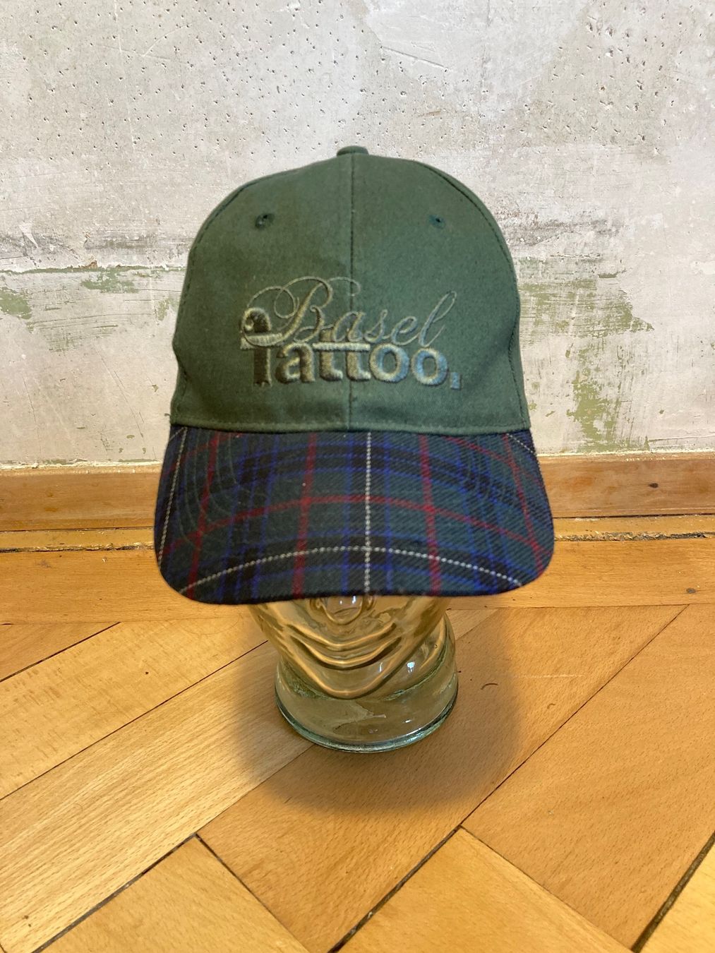 Hüte, Mützen & Caps: Vintage Y2K Cap Basel Tattoo Music – Gebraucht aus Zürich von le_souk