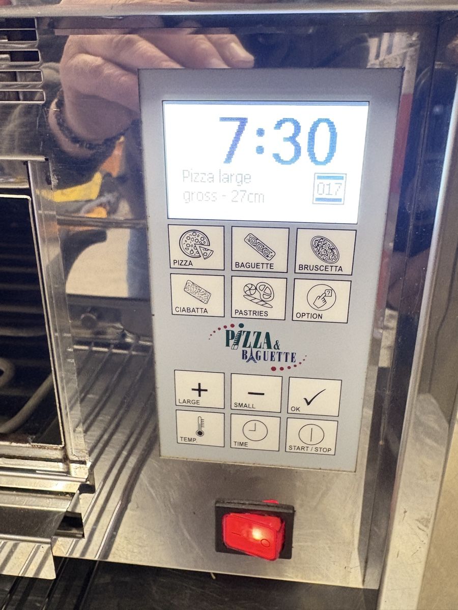 Elettrodomestici da cucina: Pizzaofen gastro – Usato da Buchs AG venduto da imar82 4