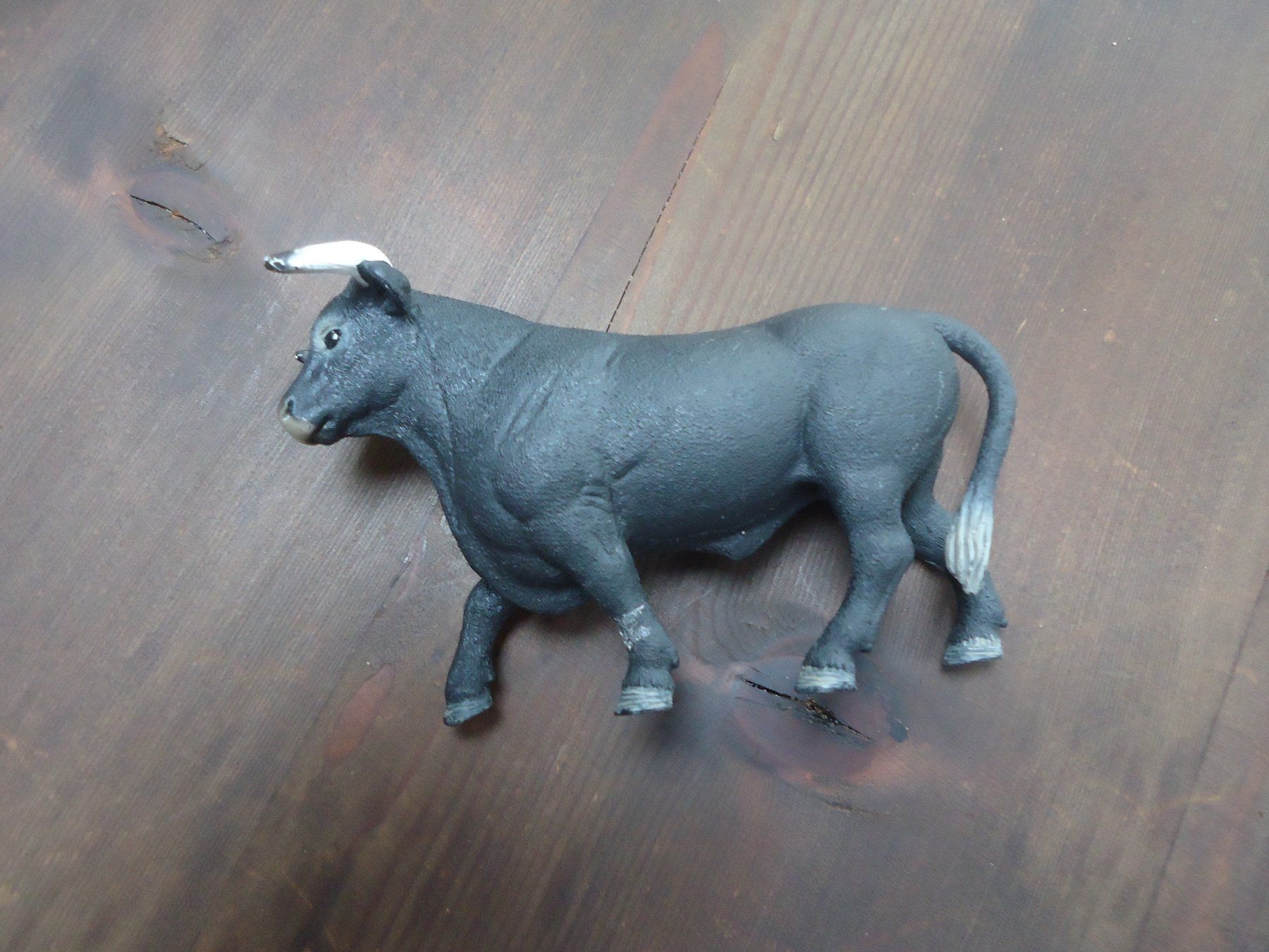 Giocattoli: Figurine de taureau – Usato da Vessy venduto da mafabe 2