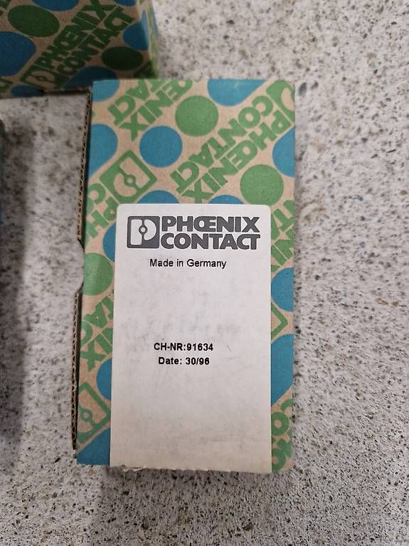 Phoenix Contact Elektronikbauteile: DSub 9 Stecker – Neu und originalverpackt aus Bülach von Myflomi 1