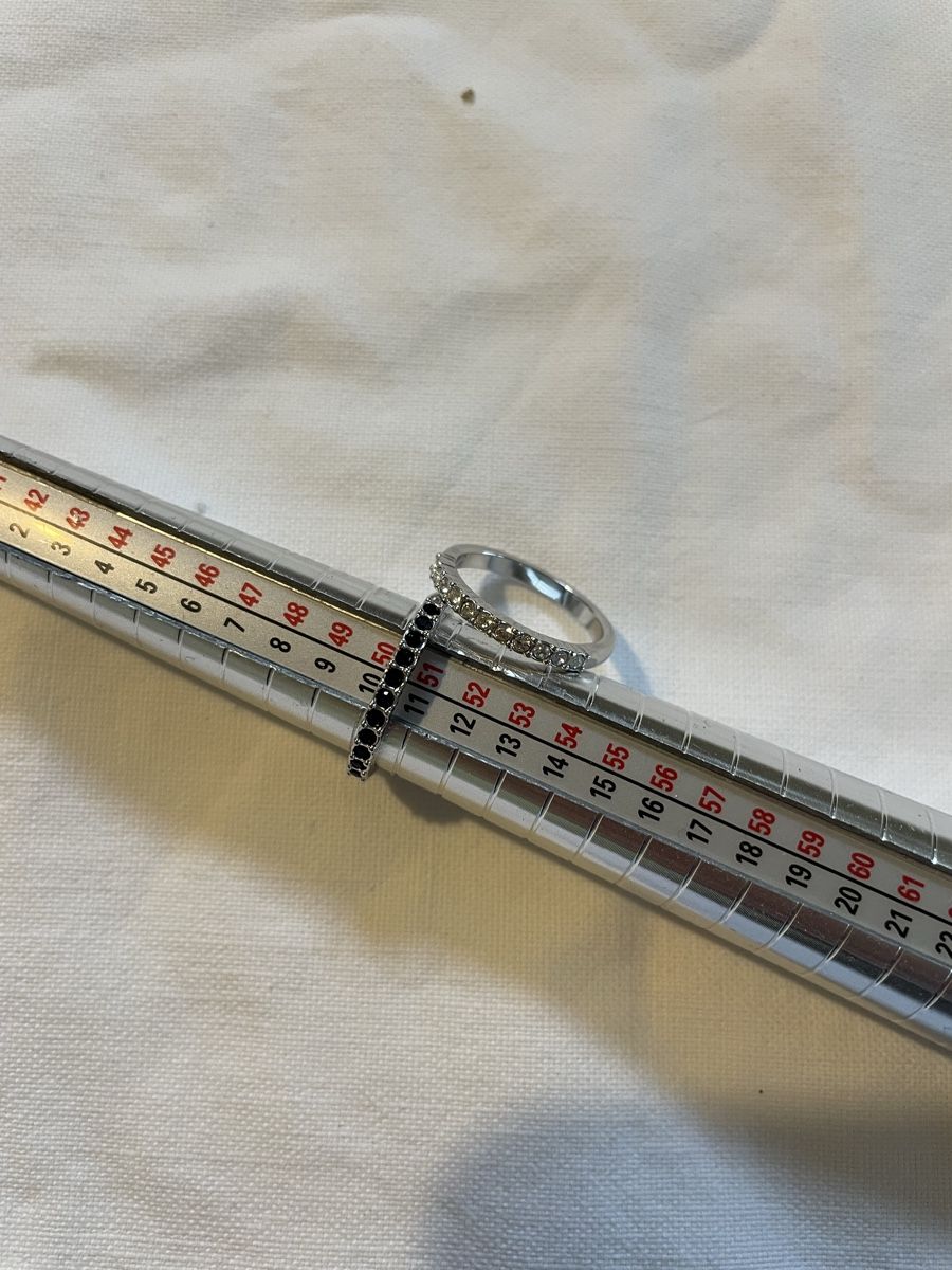 Swarovski Anelli: 2 feine Ringe von Swarovski  – Usato da Flawil venduto da Naphtali 1