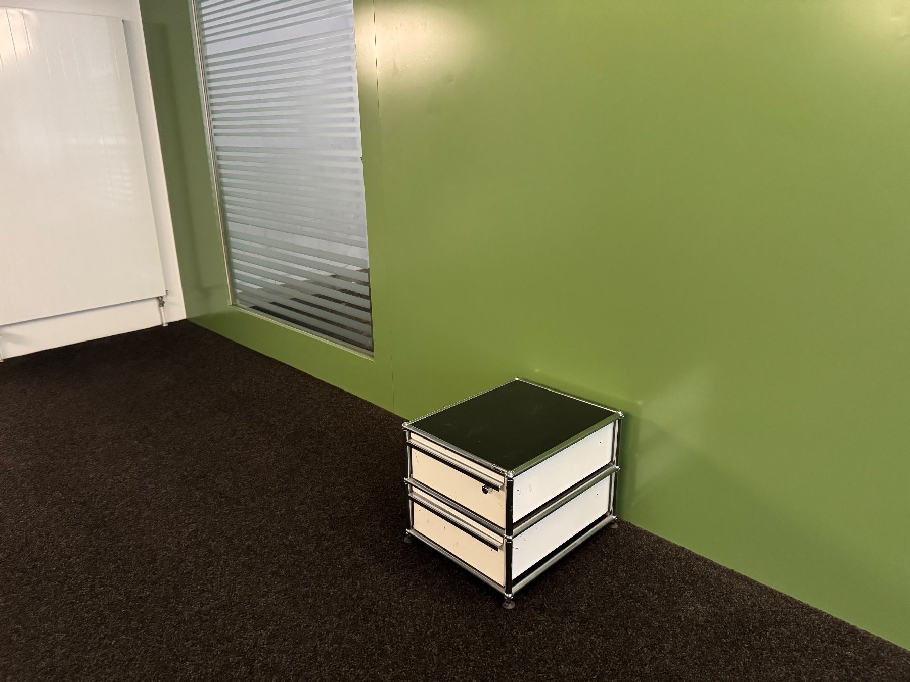 USM Cassettiere: Usm Korpus Weiss Lieferung gratis – Usato da Thun venduto da altstadt-thun 1