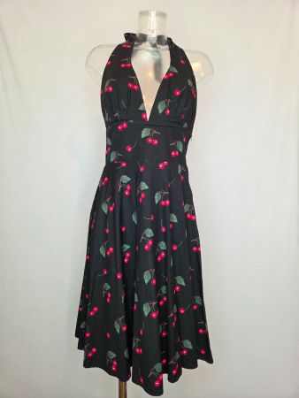 Tiki Neckholder-Kleid mit Kirschenprint Gr. M