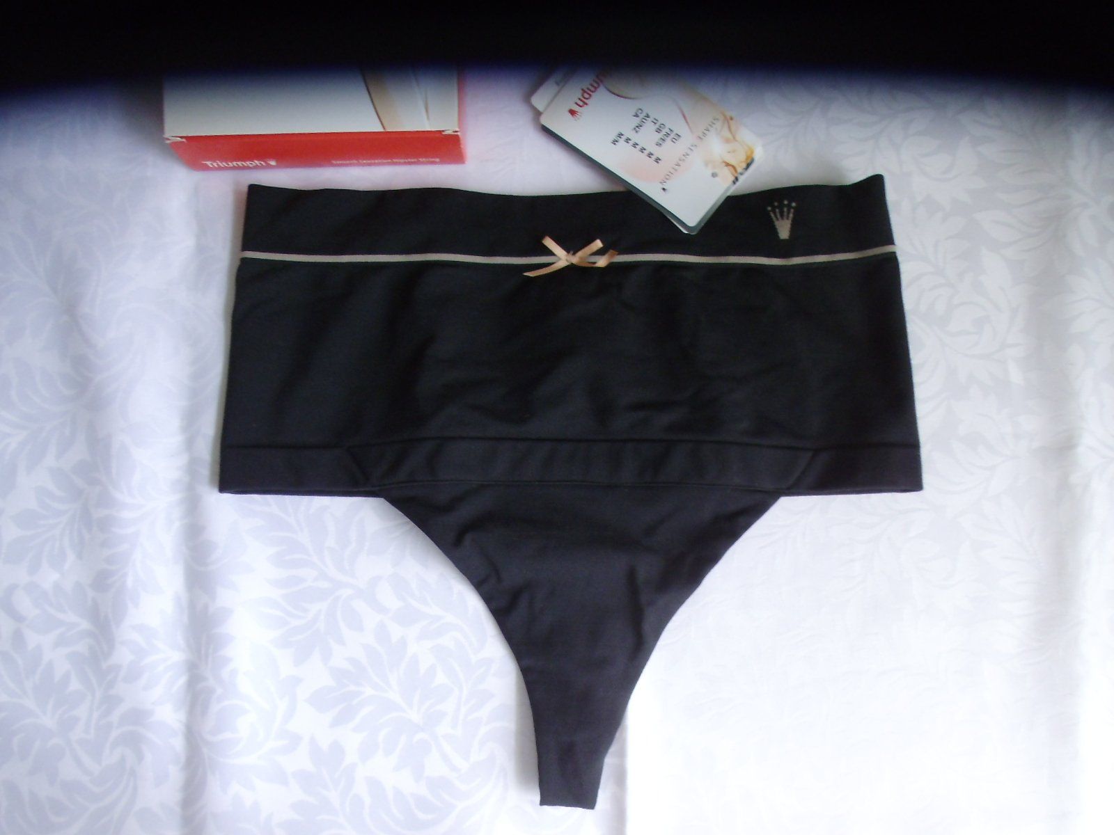 Triumph Altra biancheria intima: Hipster String von Triumph Gr. M, schwarz **NEU** – Nuovo e nell'imballaggio originale da Walenstadt venduto da Pluisa