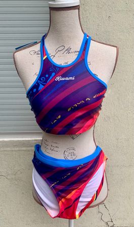 Superbe swimsuit 2 pièces KIWAMI  neuf t.L