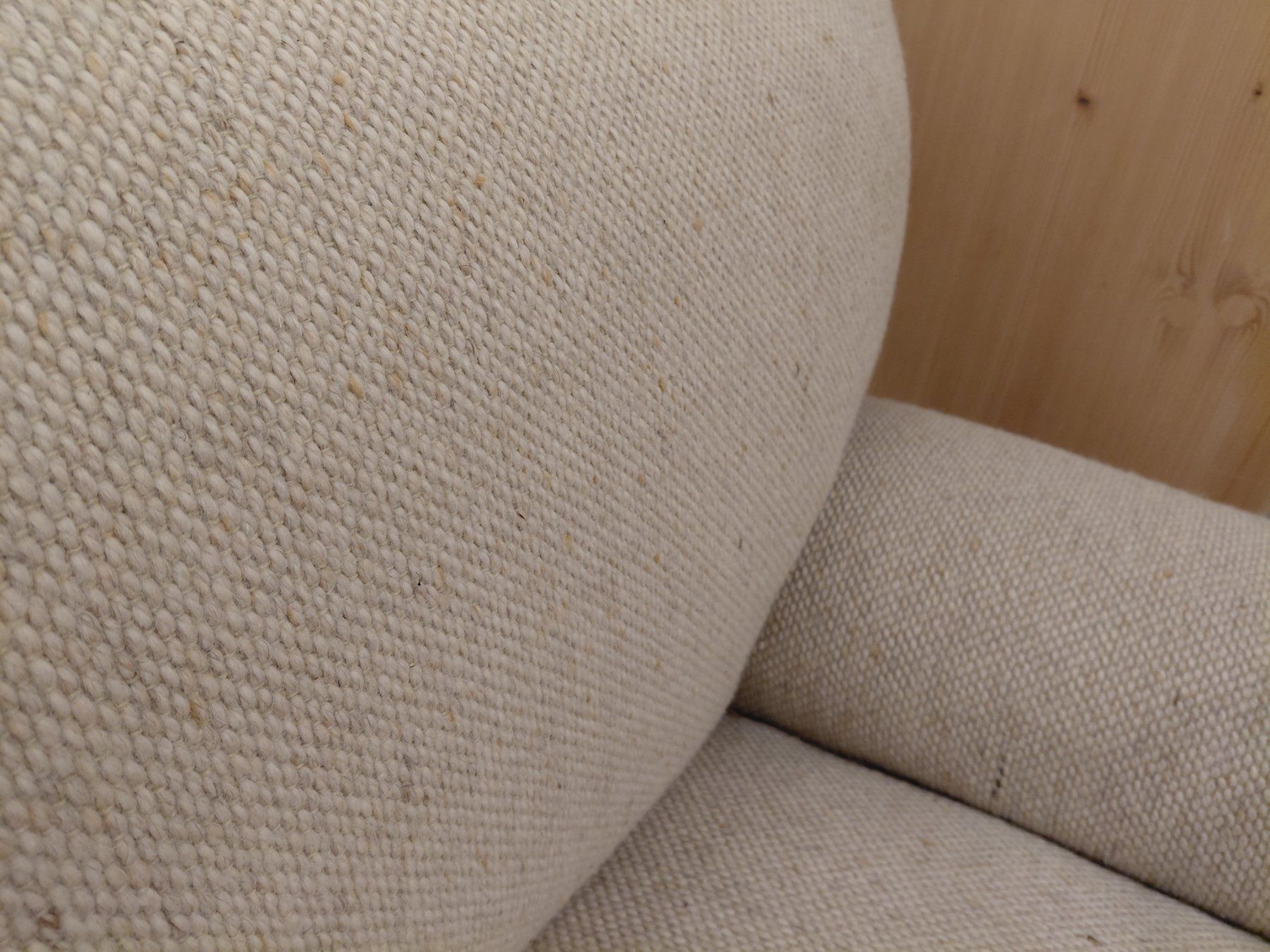 Divani: Federkern-Sofa - aus Naturwolle – Usato da Klingnau venduto da Schindmaster 7