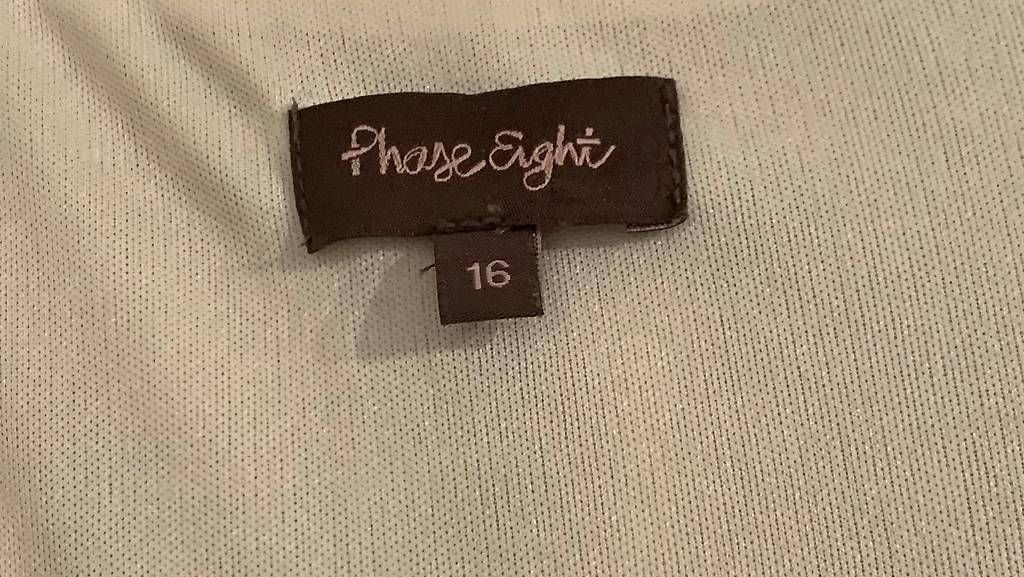 Kleider: Phase Eight Gr.16 oder 42/44 – Gebraucht aus Obernau von Antarctica4 3