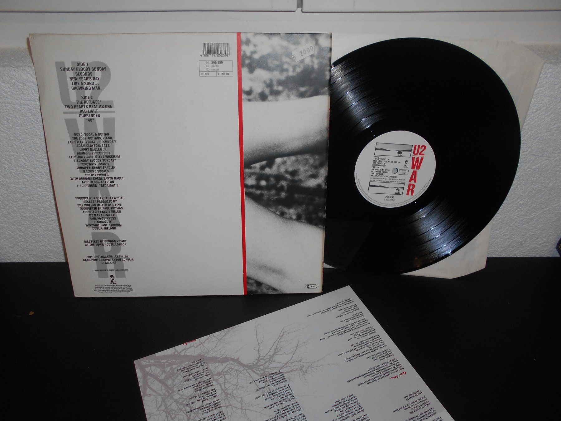 Dischi in vinile: U2 – War / 1983 – Usato da Aarberg venduto da witchhunter01 2