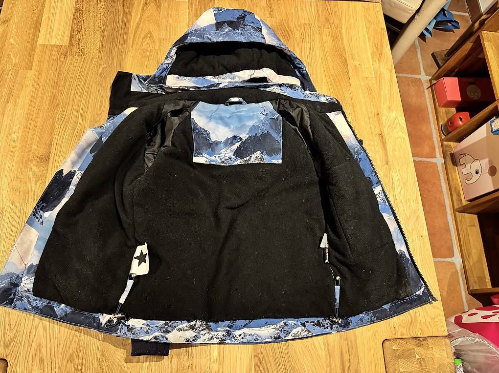 Molo Giacche & Cappotti: Molo Jacke gr 122 – Usato da Schlatt TG venduto da NataJan 1