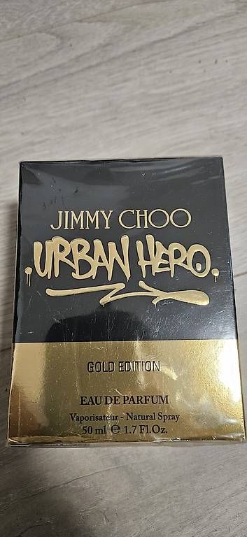 CD: Chimmy choo urban hero gold edition  – Usato da wängi venduto da haa_6pqc