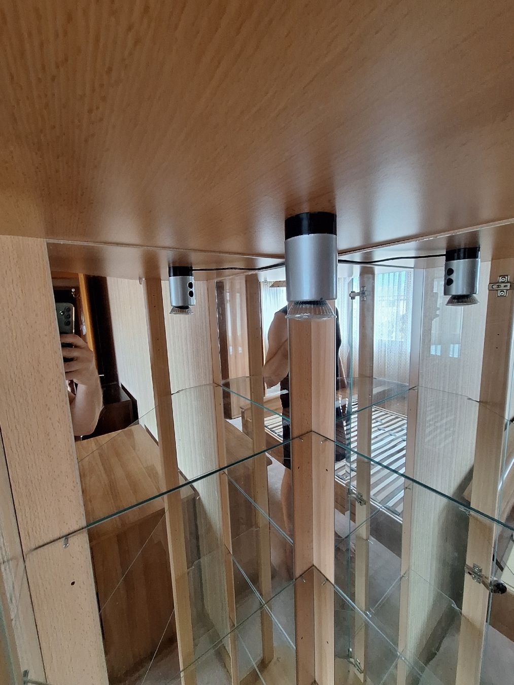 Vetrine: Vitrine d'occasion – Usato da Genolier venduto da Antoine30 3