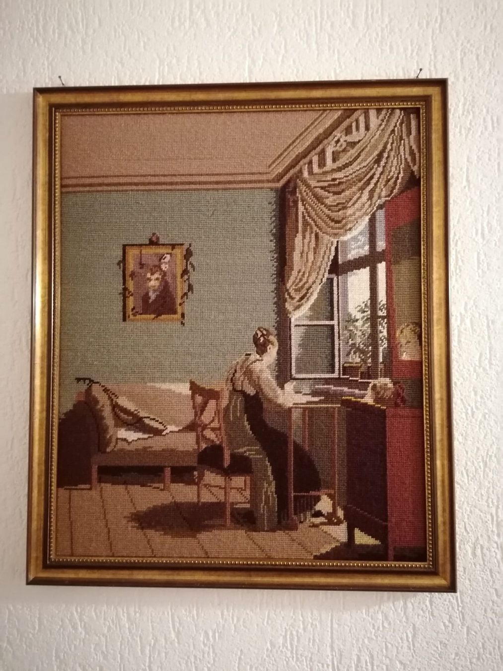 Poster & Bilder: Gobelinbild 'Frau bei der Arbeit' – Gebraucht aus Jona von Uufruumi