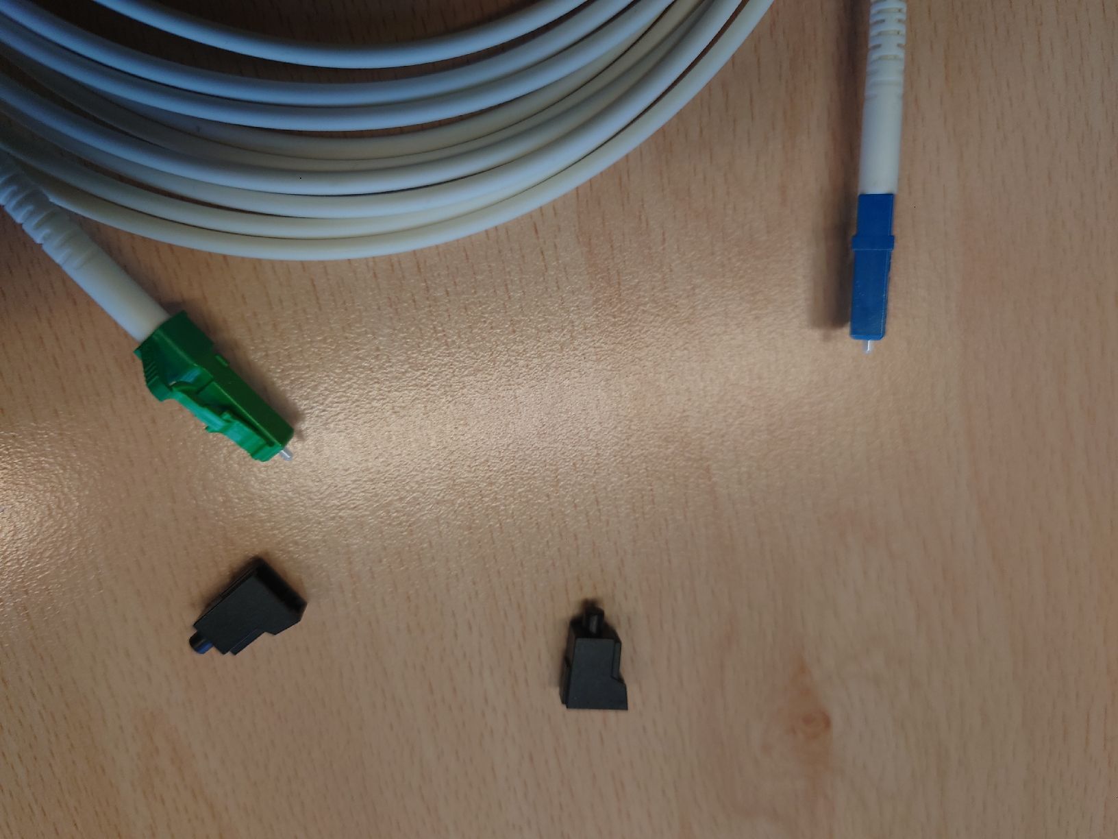 Cavi: Glasfaserkabel / Fiber Optic Cable - 4 Meter – Usato da Zürich venduto da Almohammed 1