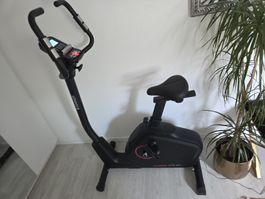 Heimtrainer HAMMER Cardio XT6 BT neuwertig