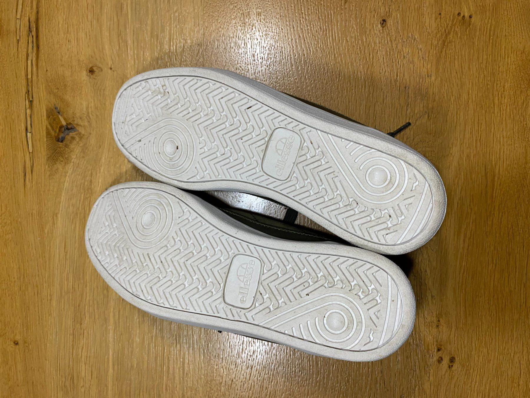 Ellesse Herrenschuhe: Sneakers Ellesse – Gebraucht aus Langenthal von Regentropfe 3
