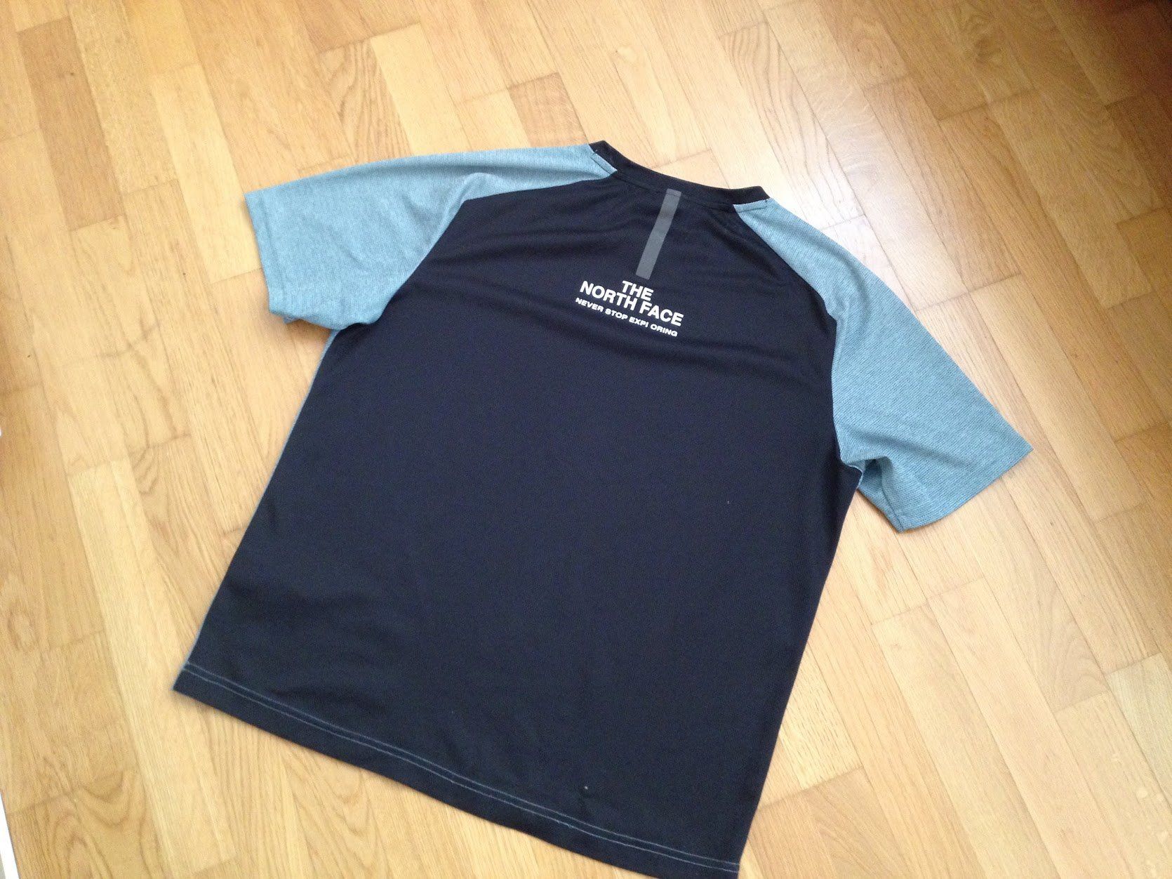 North Face T-shirts: Sport Shirt The North Face – D'occasion à Dübendorf par Fip05 3