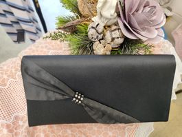 schwarze abendtasche