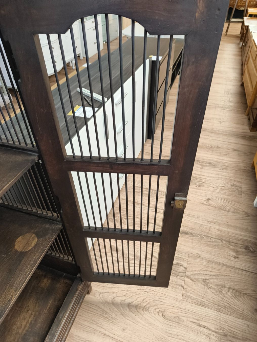 Armadi: Schrank mit Gittermuster – Usato da Basel venduto da bk_brockibasel 3