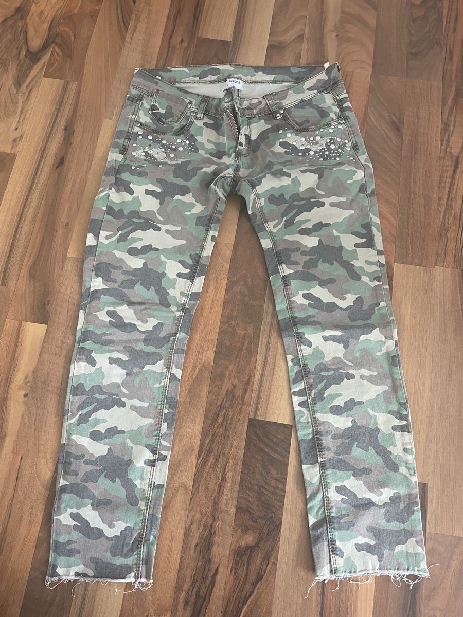 Hosen: Camouflage hose – Gebraucht aus Ennenda von pao_ss5t