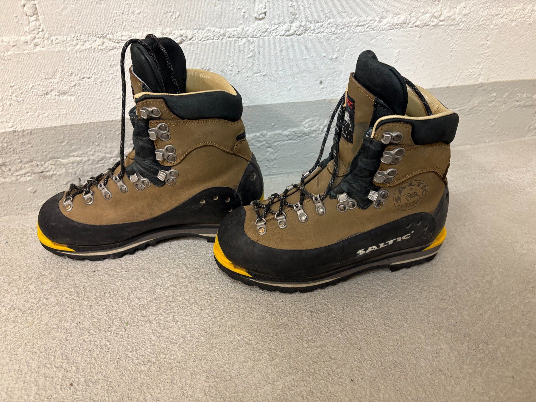 Chaussures femmes: Saltic Bergschuhe – D'occasion à Zürich par jaebne 1