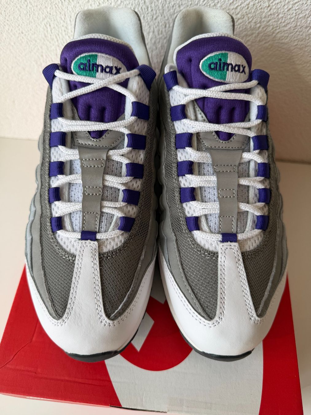 Nike Damenschuhe: Nike Air Max 95 Grape Wmns (2018) – Gebraucht aus Ennenda von KUROI14 1