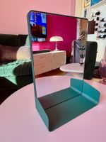 Miroir mural design avec tablette | Wall mirror with shelf