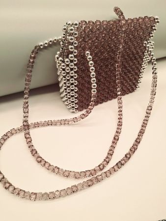 Tasche aus Perlen