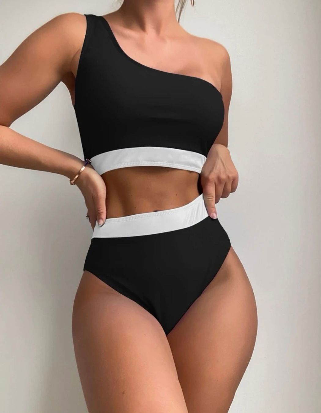 Badekleider & Bikinis: BIKINI - EINSCHULTRIG - SCHWARZ/WEISS - GRÖSSE XL - NEU – Neu (gemäss Beschreibung) aus Buchs AG von fischli610 2