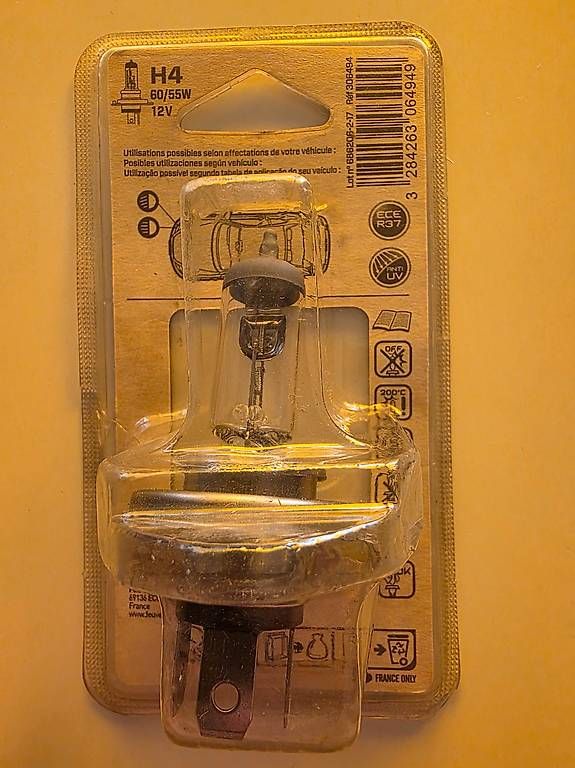 Alle Autoersatzteile: Ampoules H4 et WY5w – Neu und originalverpackt aus Versoix von Leana8 1